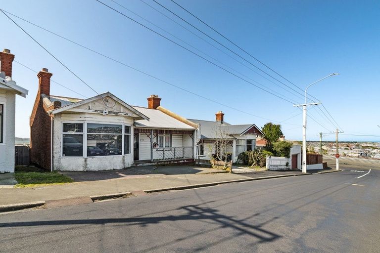 Photo of property in 10 Eglinton Road, The Glen, Dunedin, 9011