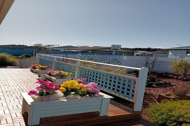 Photo of property in 11 Iredale Road, Hawera, 4610