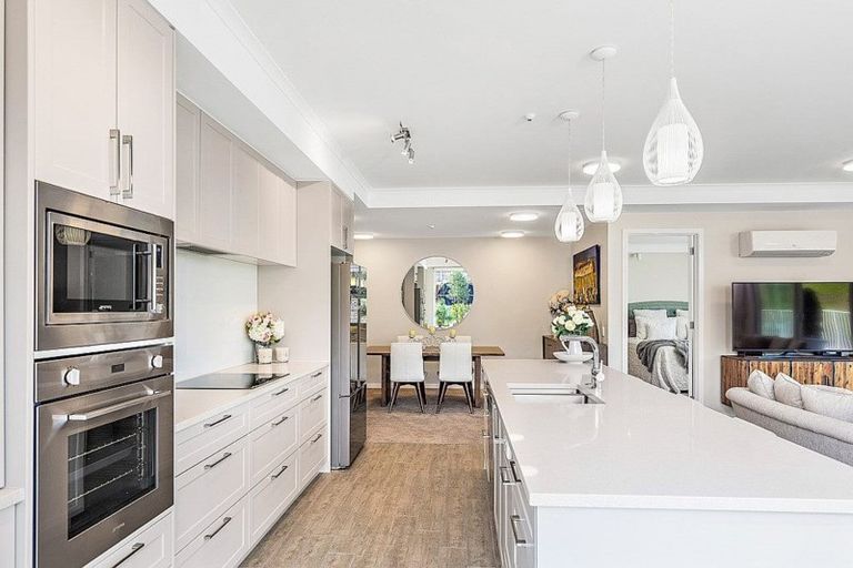 Photo of property in 164 Landmark Terrace, Orewa, 0931