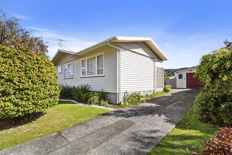 Photo of property in 13 Mataura Grove, Wainuiomata, Lower Hutt, 5014
