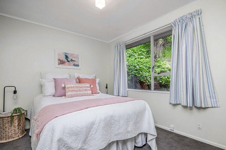 Photo of property in 41 Viewmont Drive, Harbour View, Lower Hutt, 5010
