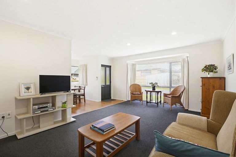 Photo of property in Redwood Village, 20/42 Main Road, Tawa, Wellington, 5028