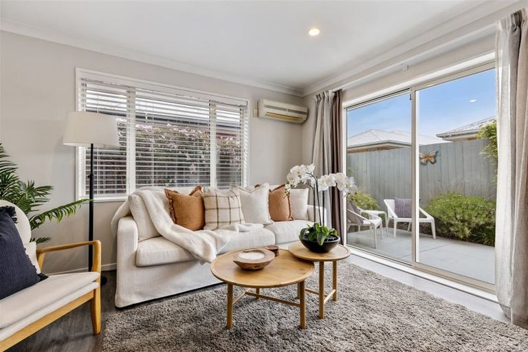 Photo of property in 2/633 Gloucester Street, Linwood, Christchurch, 8062