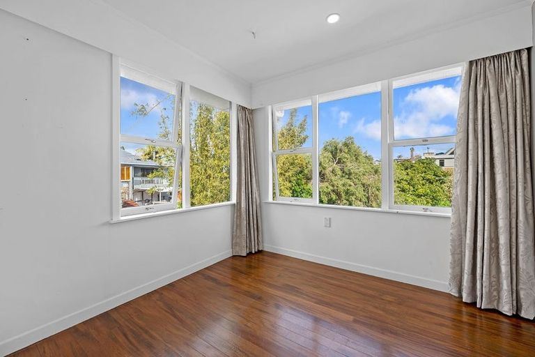 Photo of property in 29a Auld Street, Torbay, Auckland, 0630