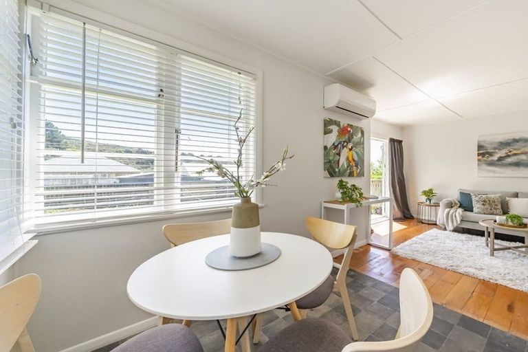 Photo of property in 28 Judd Crescent, Naenae, Lower Hutt, 5011