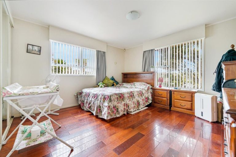Photo of property in 50 Routley Drive, Glen Eden, Auckland, 0602