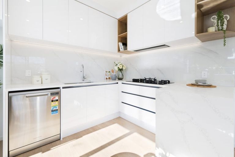 Photo of property in 19a Ervine Place, Bucklands Beach, Auckland, 2014