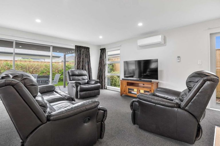 Photo of property in 25 Farnborough Way, Rolleston, 7615