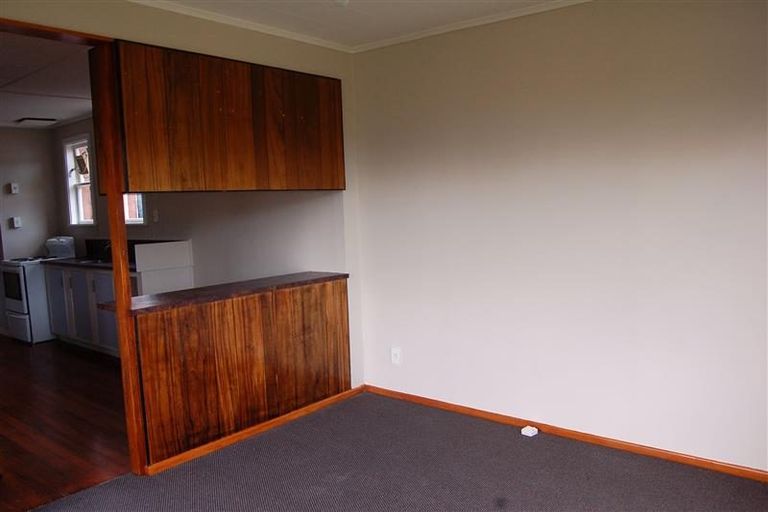 Photo of property in 3 Shearer Crescent, Naenae, Lower Hutt, 5011