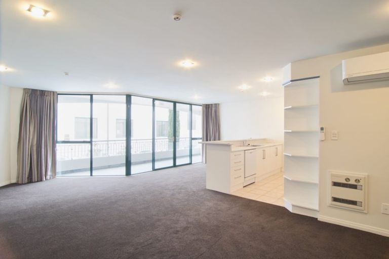 Photo of property in St James Courts, 5/77 Gloucester Street, Christchurch Central, Christchurch, 8013