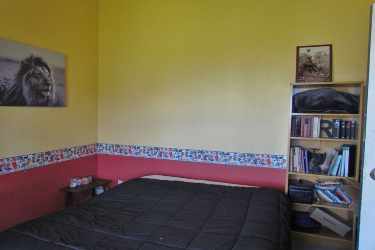 Photo of property in 77 Lincoln Road, Masterton, 5810