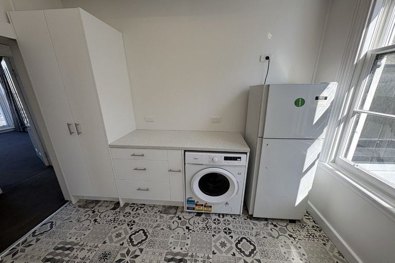 Photo of property in 16a Clifton Terrace, Kelburn, Wellington, 6012