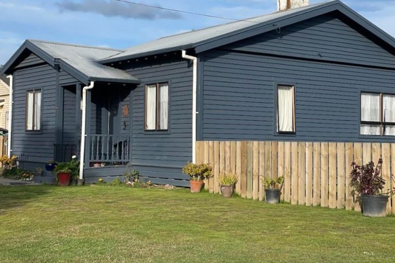 Photo of property in 2 Mackley Street, Wairoa, 4108
