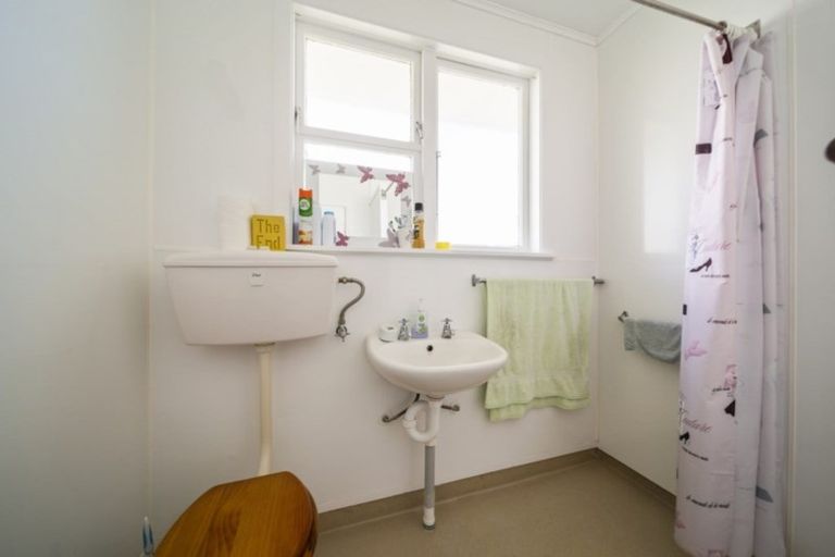 Photo of property in 83 Manawapou Road, Hawera, 4610