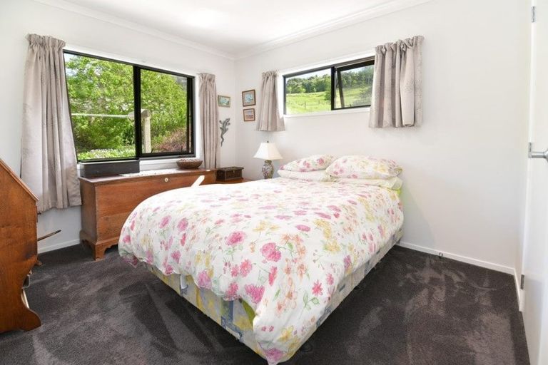 Photo of property in 65c Manuka Grove, Helensville, 0875