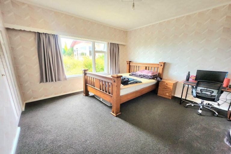 Photo of property in 19 Avon Street, South Hill, Oamaru, 9400