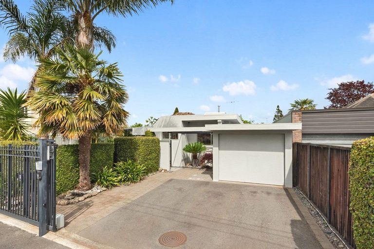 Photo of property in 11 Maeroa Road, Beerescourt, Hamilton, 3200