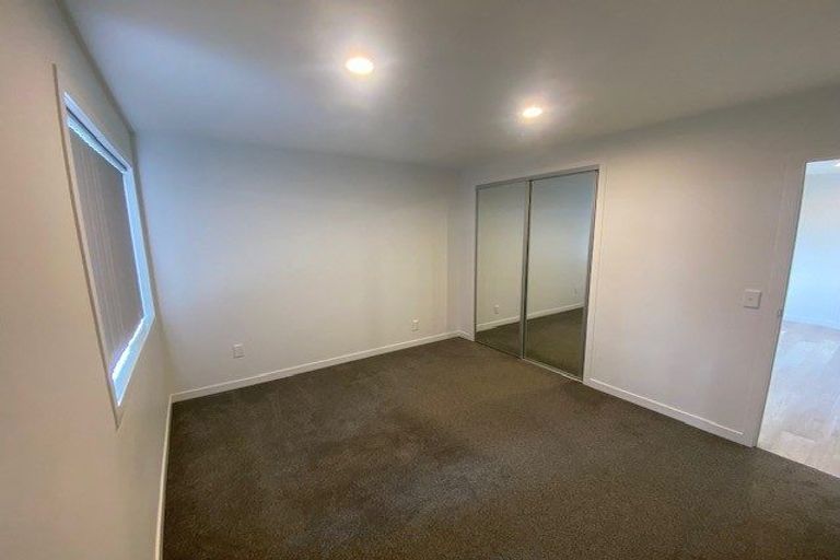 Photo of property in 106 Archers Road, Glenfield, Auckland, 0629
