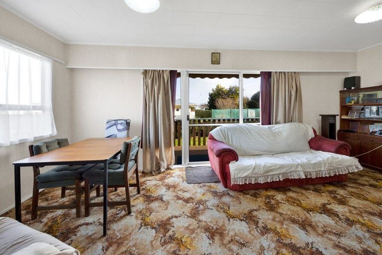 Photo of property in 7 Totara Crescent, Hawera, 4610