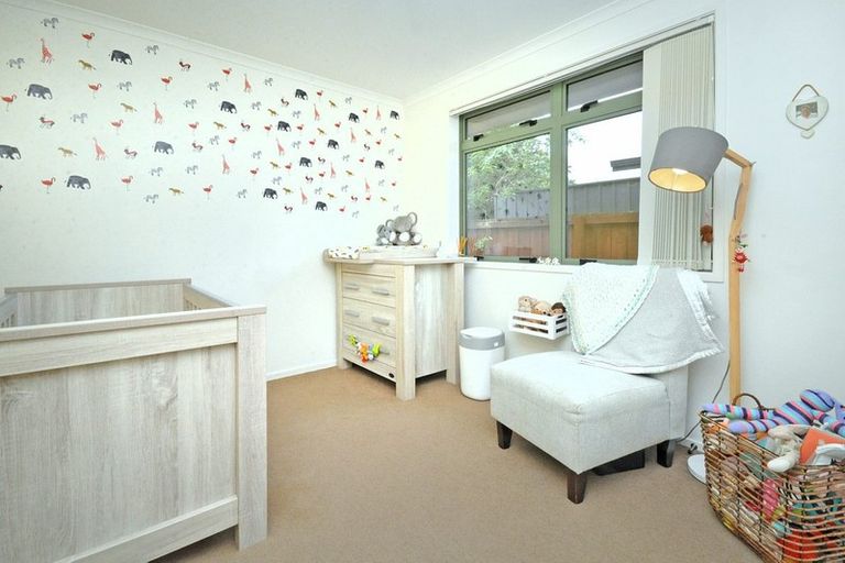 Photo of property in 26 Ripple Grove, Waiuku, 2123