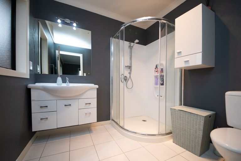 Photo of property in 46 Peter Hall Drive, Kelvin Grove, Palmerston North, 4414