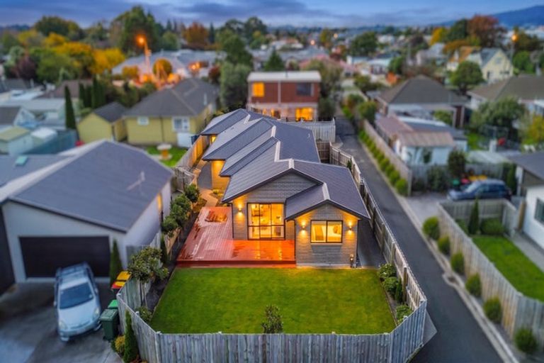 Photo of property in 74a Middleton Road, Upper Riccarton, Christchurch, 8041