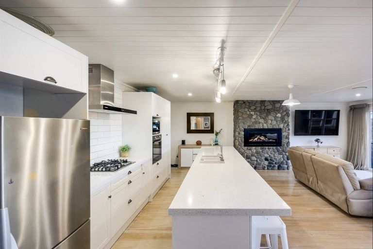 Photo of property in 51 Napier Road, Havelock North, 4130
