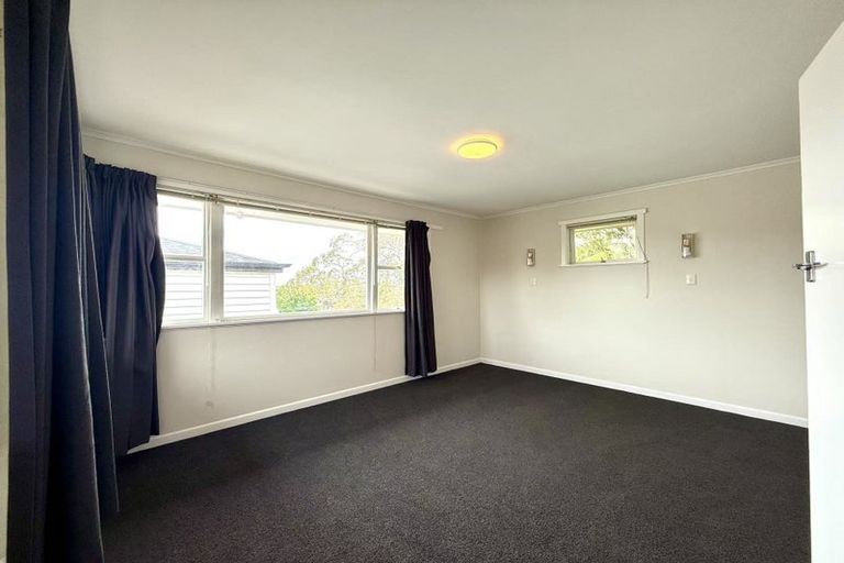 Photo of property in 9 Selwyn Crescent, Forrest Hill, Auckland, 0620