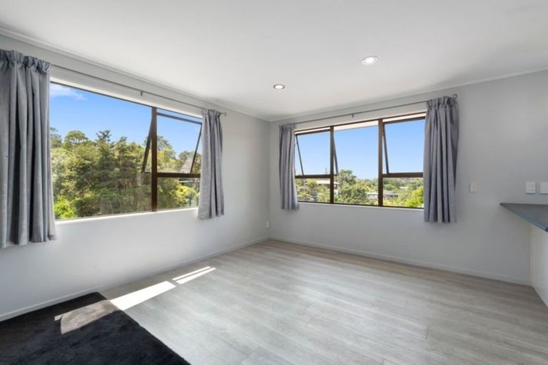 Photo of property in 2/15 Flavia Close, Torbay, Auckland, 0630