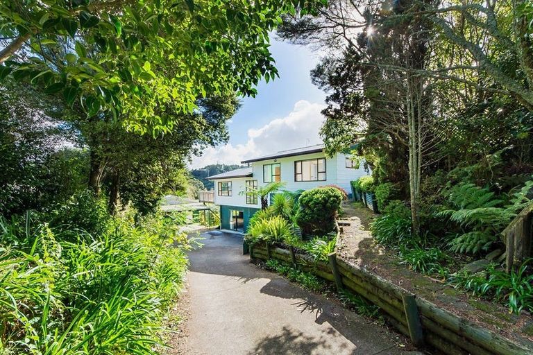 Photo of property in 11 Taioma Crescent, Te Atatu Peninsula, Auckland, 0610