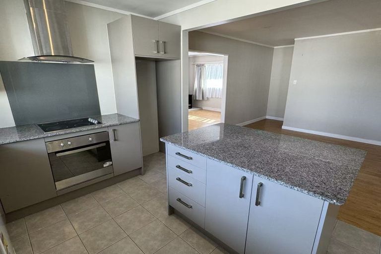 Photo of property in 206 Ti Rakau Drive, Pakuranga Heights, Auckland, 2010