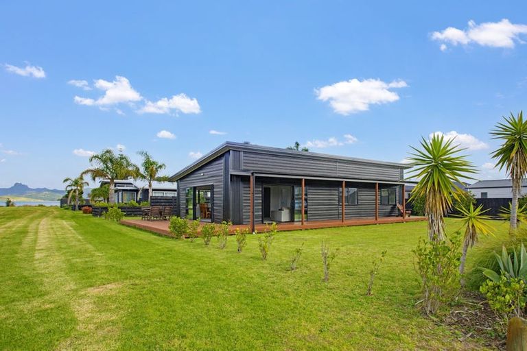 Photo of property in 101 Kelly Jade Avenue, Matarangi, Whitianga, 3592