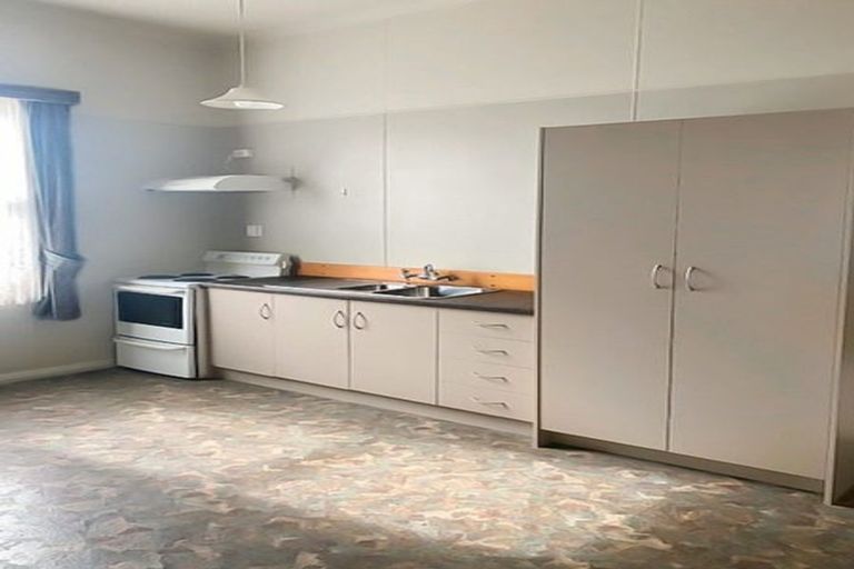 Photo of property in 21 Bell Street, Marton, 4710