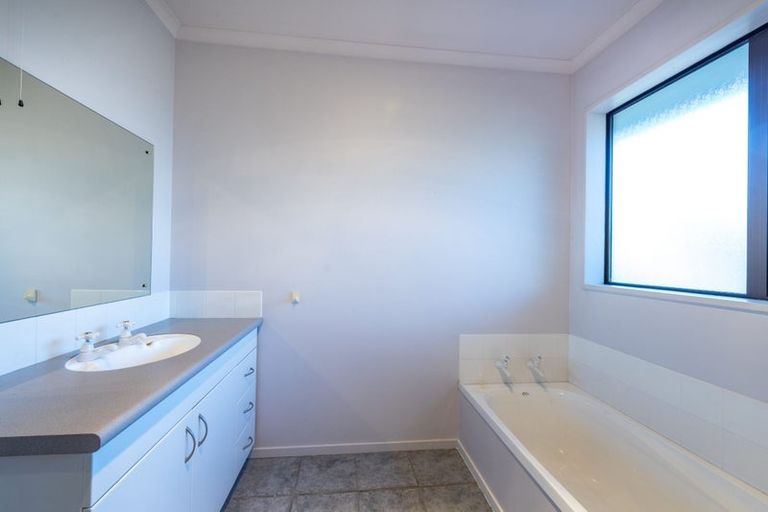 Photo of property in 7 Canon Stack Place, Kaiapoi, 7630