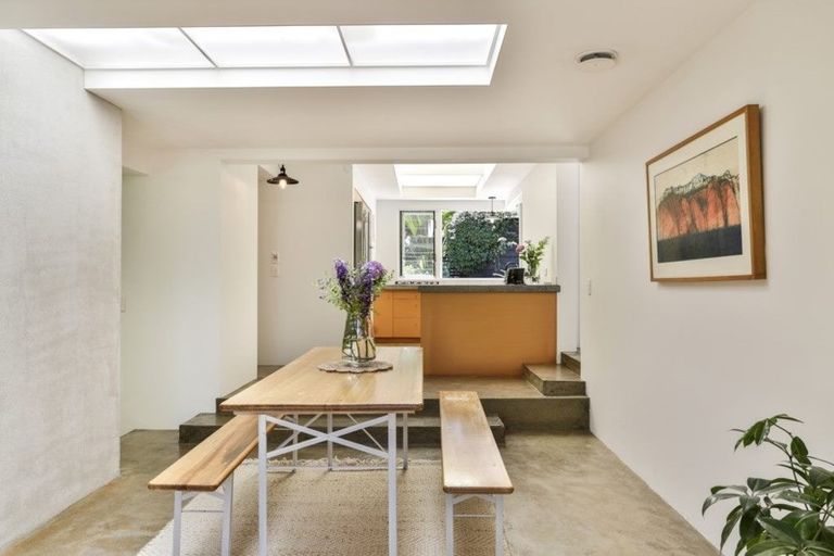 Photo of property in 81 Otitori Bay Road, Titirangi, Auckland, 0604