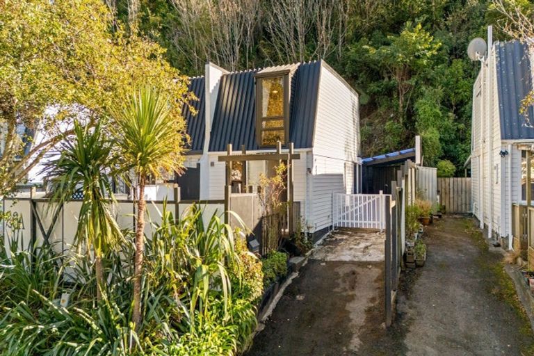 Photo of property in 26b Ranelagh Street, Karori, Wellington, 6012