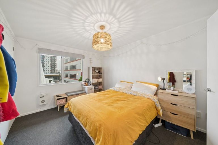 Photo of property in 10/3 Kelvin Grove, Te Aro, Wellington, 6011