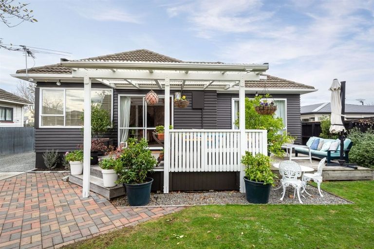 Photo of property in 212 Blenheim Road, Riccarton, Christchurch, 8041