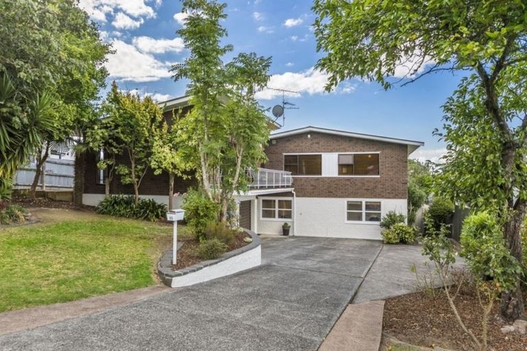Photo of property in 10 Castleton Street, Birkdale, Auckland, 0626
