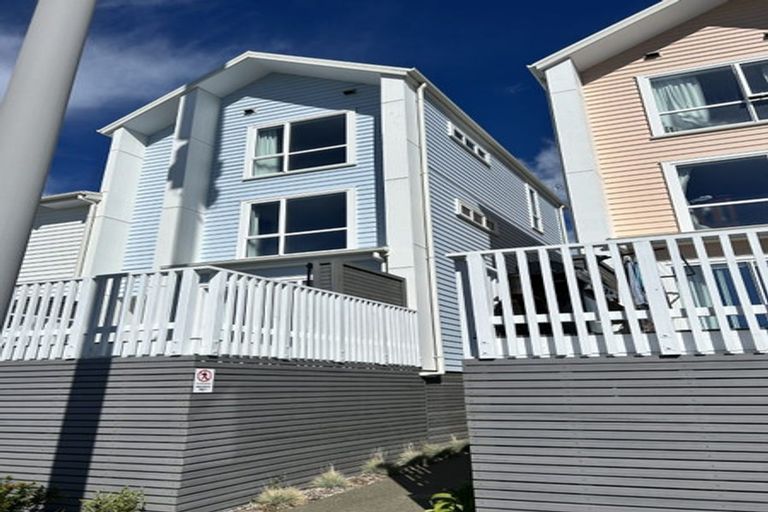 Photo of property in 8/29 Beresford Street, New Brighton, Christchurch, 8061