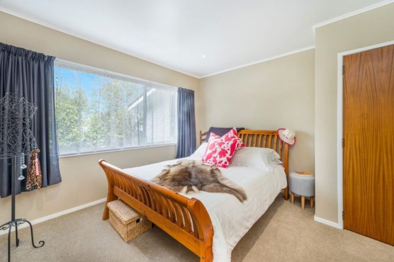 Photo of property in 4 Newcastle Road, Dinsdale, Hamilton, 3204