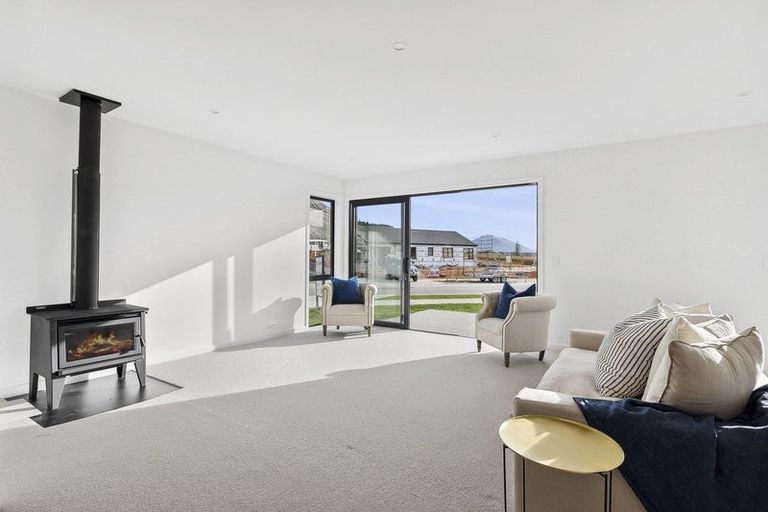 Photo of property in 33 Atkins Road, Luggate, Wanaka, 9382