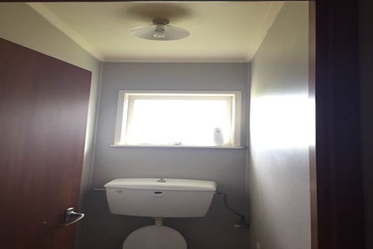 Photo of property in 3/9 Oxford Road, Manurewa, Auckland, 2102