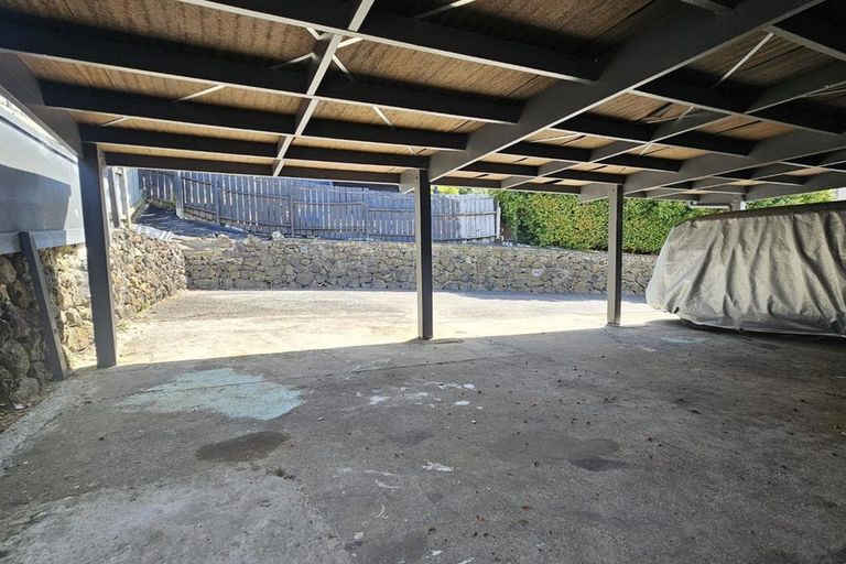 Photo of property in 41 Pohutukawa Avenue, Red Beach, 0932