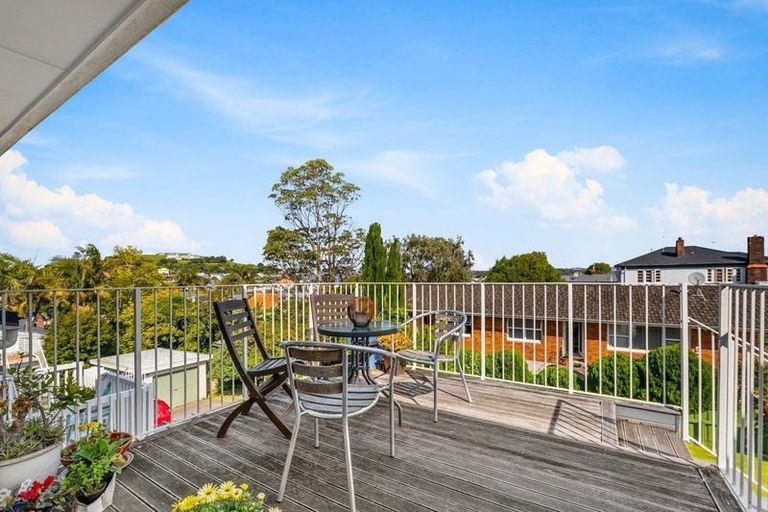 Photo of property in 6/16 Church Street, Devonport, Auckland, 0624