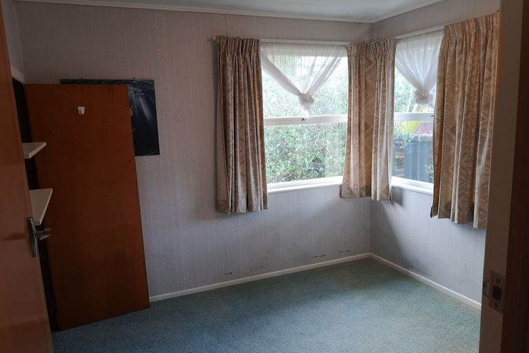 Photo of property in 16 Madison Place, Forrest Hill, Auckland, 0620
