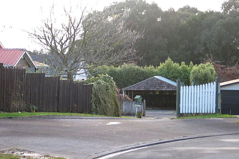 Photo of property in 38 Cromwell Drive, Fitzroy, Hamilton, 3206