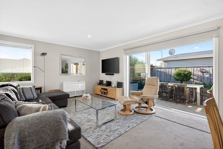 Photo of property in 5 Tarata Grove, Lansdowne, Masterton, 5810