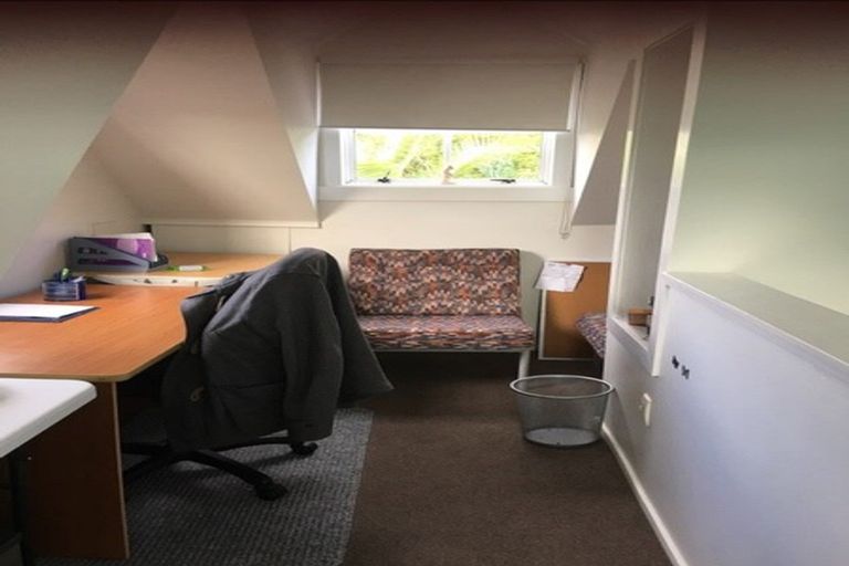 Photo of property in 37 Makiri Street, Helensville, 0800