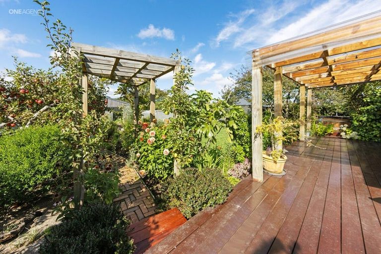 Photo of property in 17 Monowai Crescent, North New Brighton, Christchurch, 8083